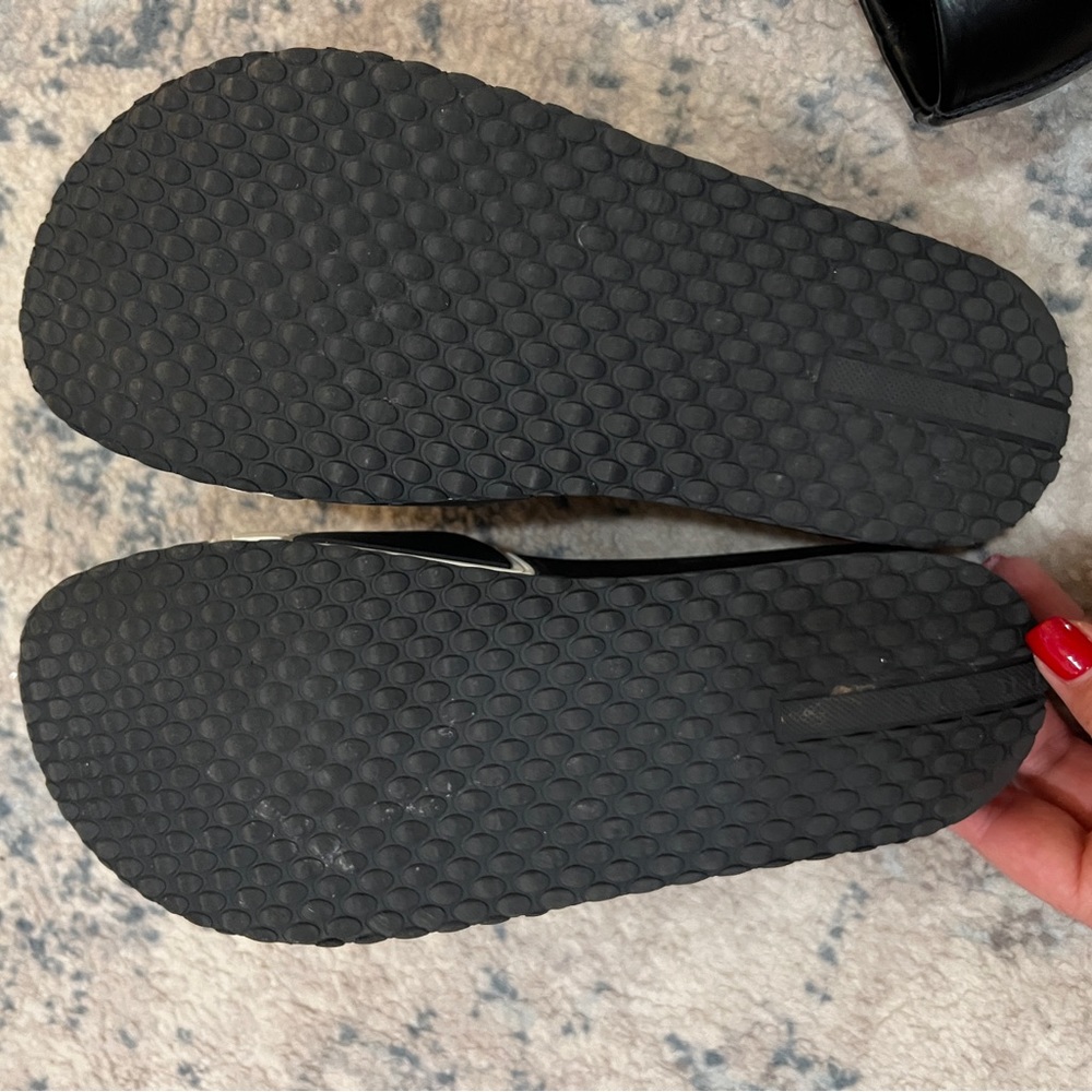 Mens Prada Slides. Authentic - image 5